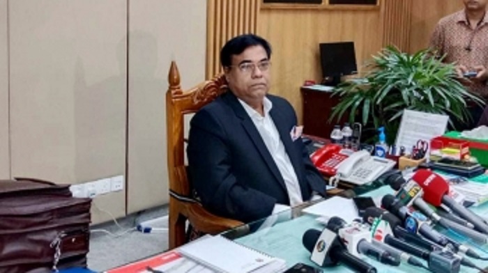 রাজনৈতিক অস্থিরতা থাকলেও নির্বাচনি পরিবেশ ভালো -ইসি সচিব 